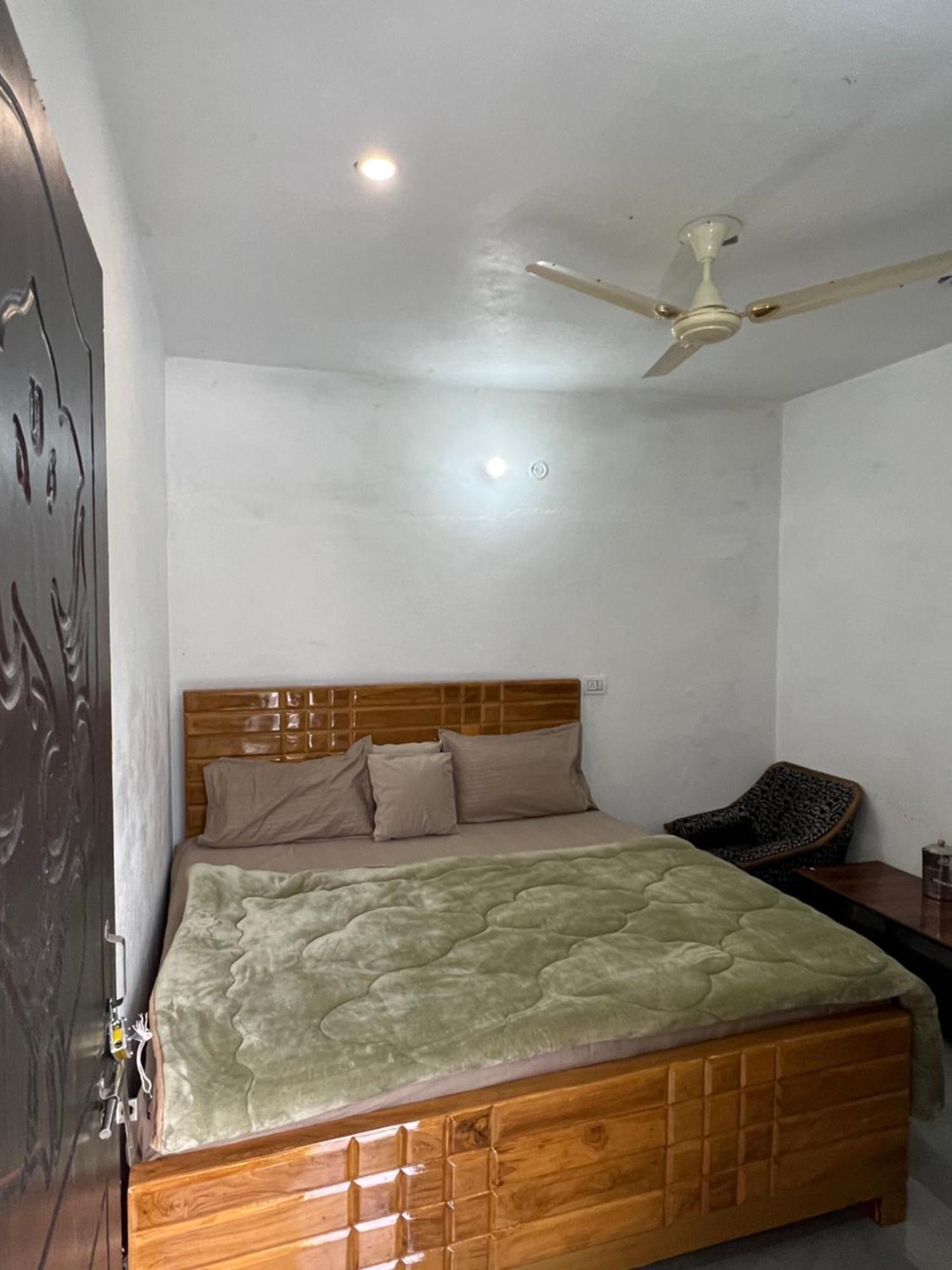 Mayur Homestay Ukhimath Exterior photo