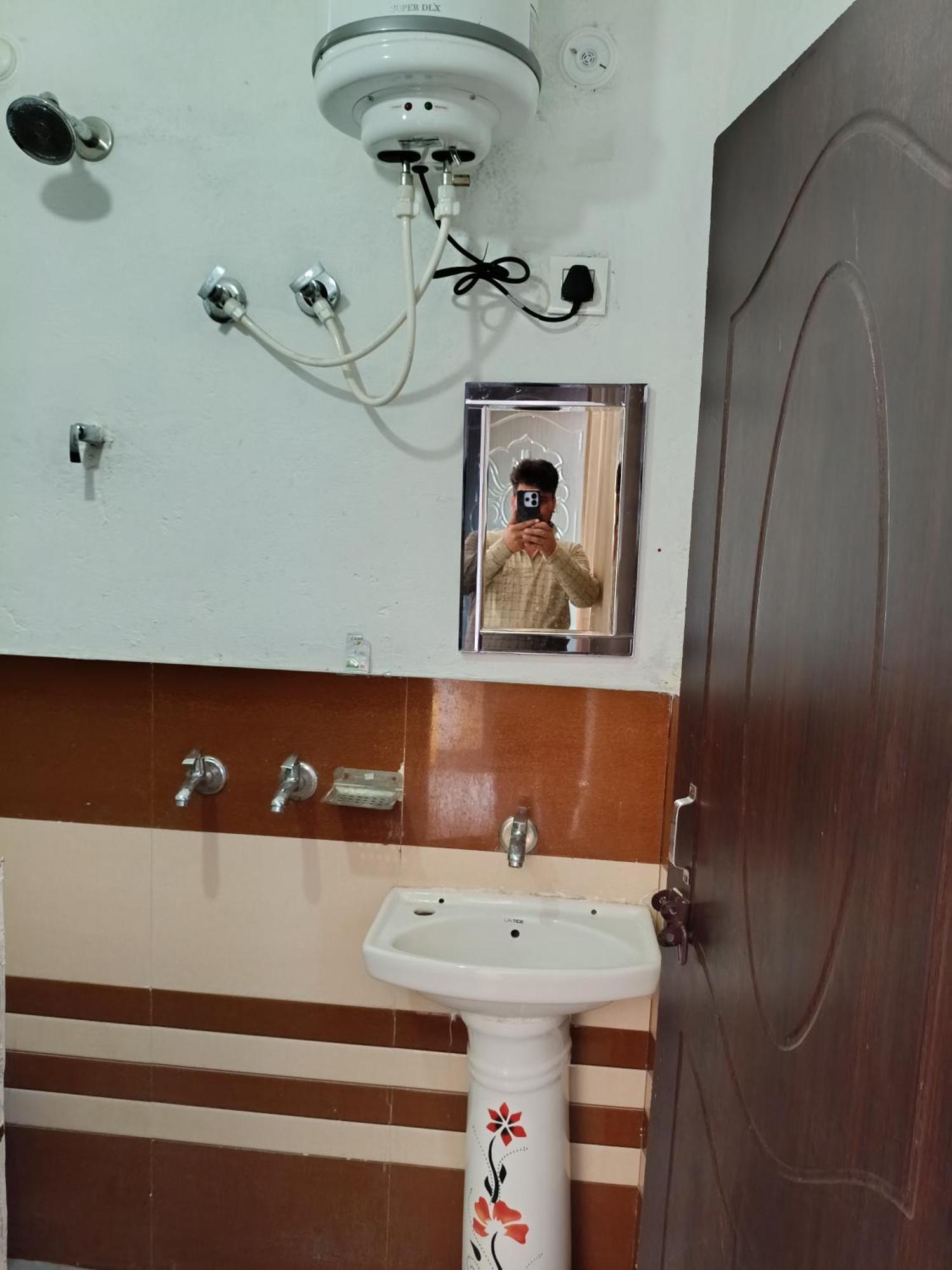 Mayur Homestay Ukhimath Exterior photo